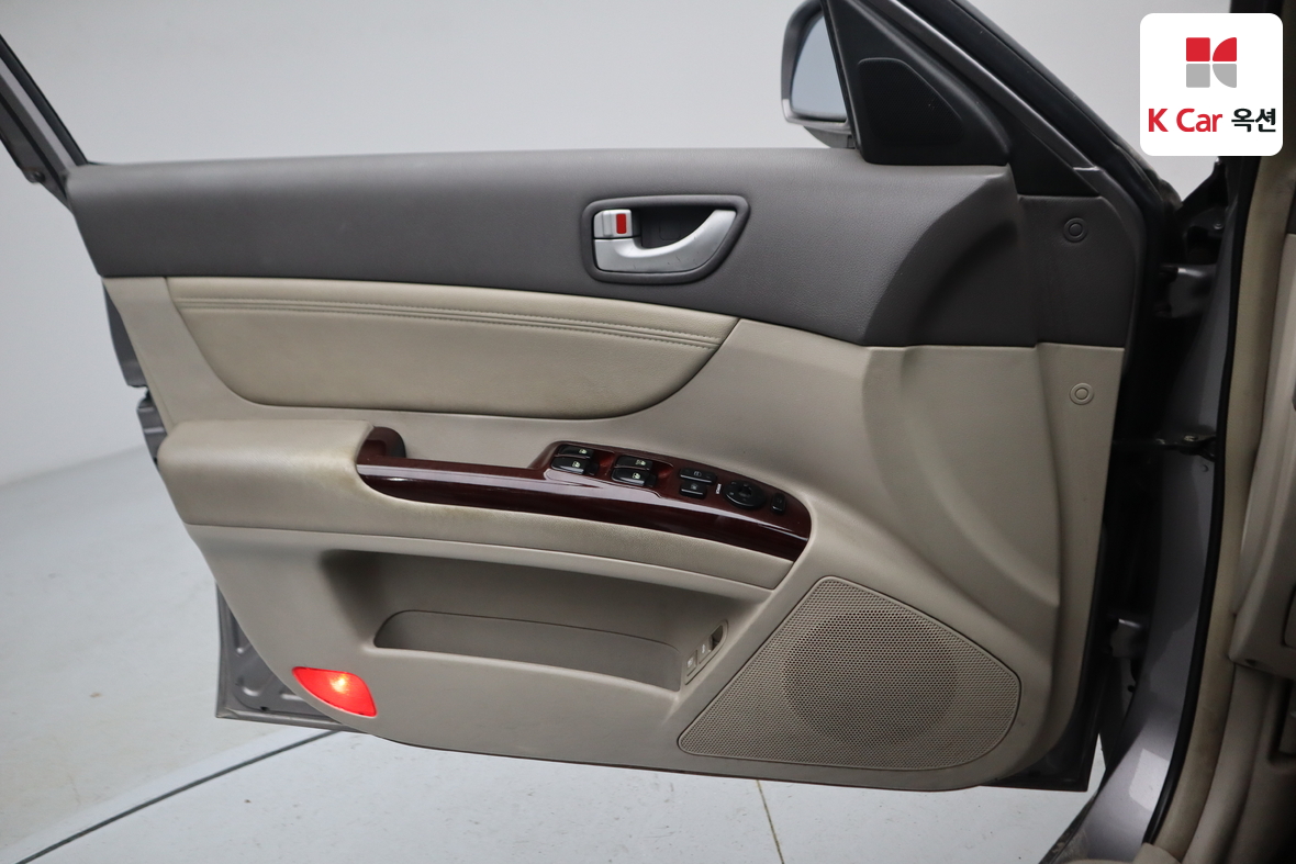 Hyundai Sonata - 8