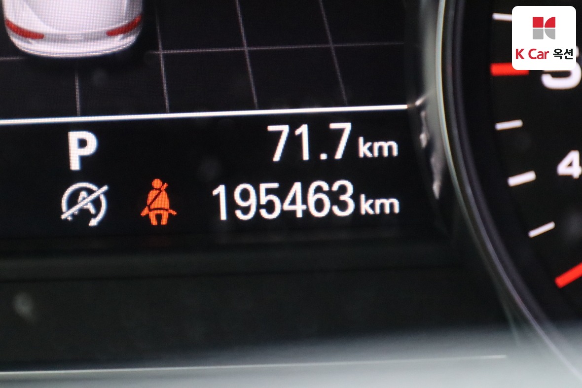 أودي A8 - 4