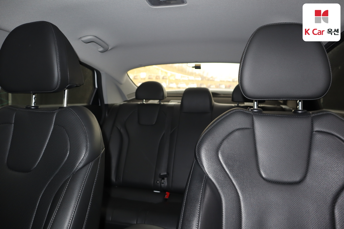 Hyundai Elantra 2021 - Image 17