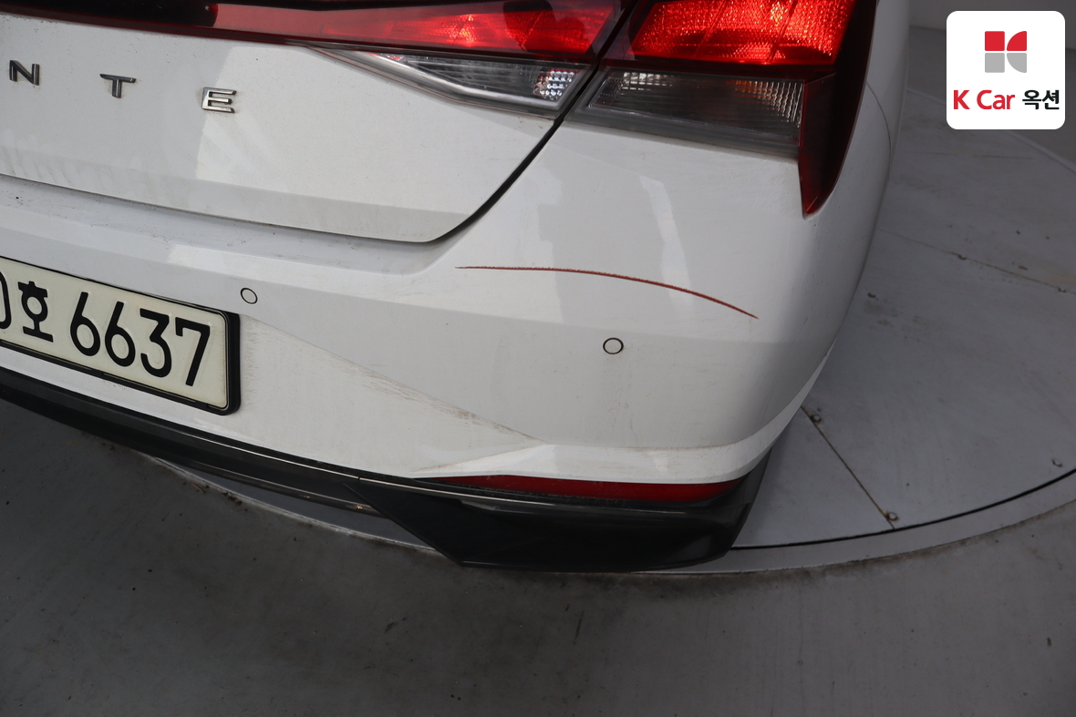 Hyundai Elantra 2021 - Image 39