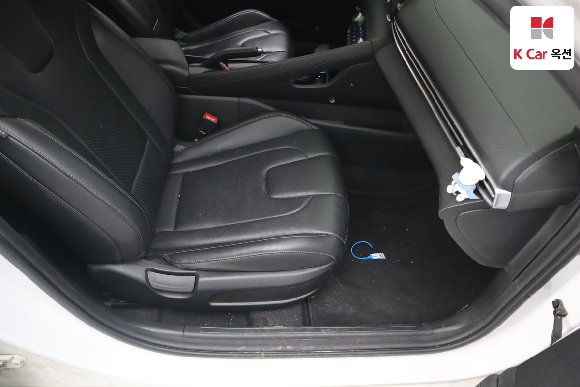 Hyundai Elantra 2021 - Image 27