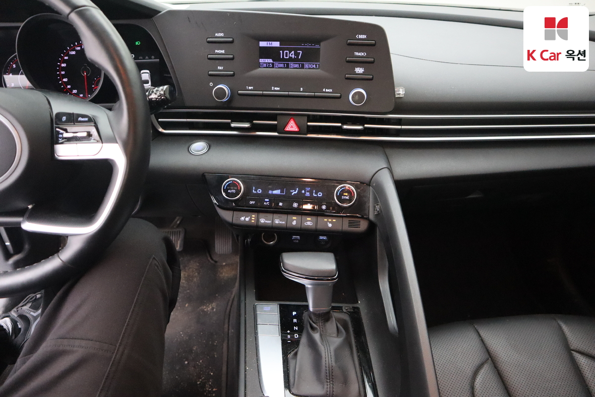 Hyundai Elantra 2021 - Image 6