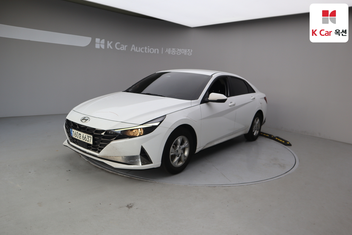 Hyundai Elantra 2021 - Image 1