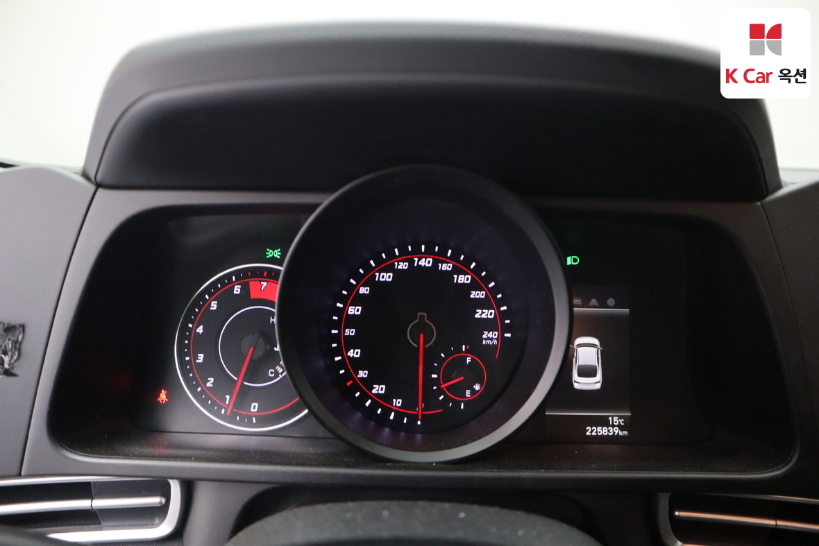 Hyundai Elantra 2021 - Image 5