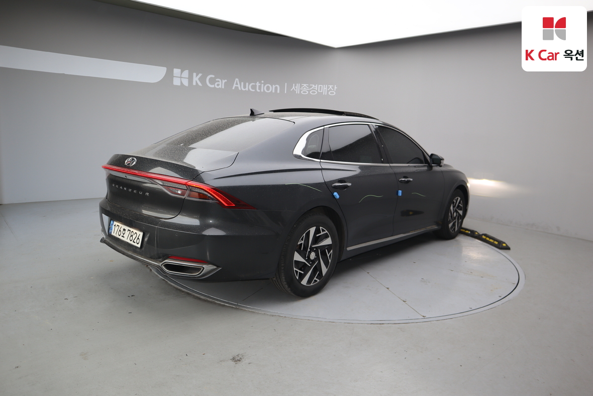 هيونداي جرانجر 2022 - صورة 2