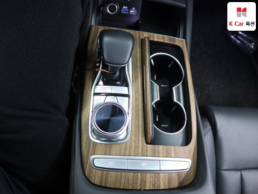 2022 - kia k9