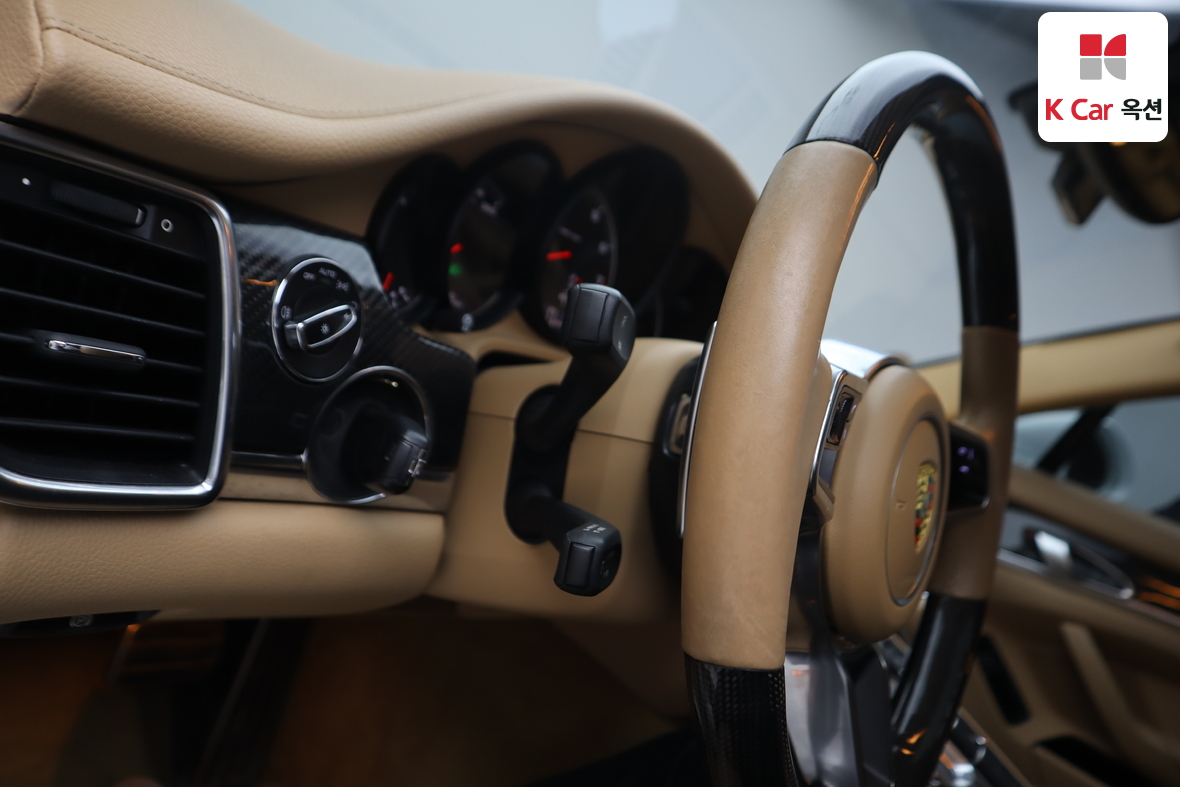 Porsche Panamera - 9