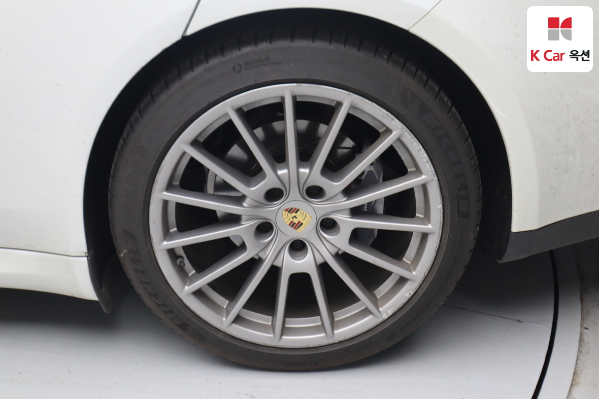 Porsche Panamera - 50