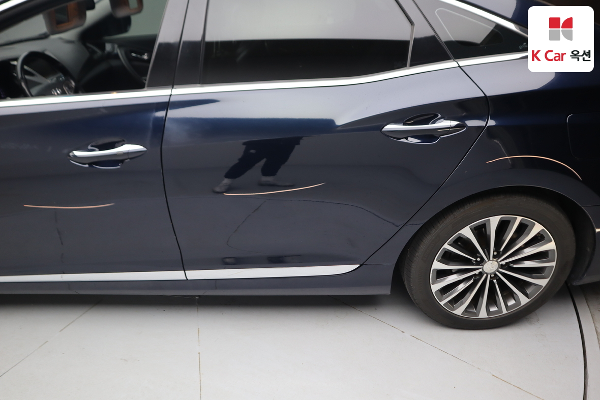Hyundai AZERA - 38