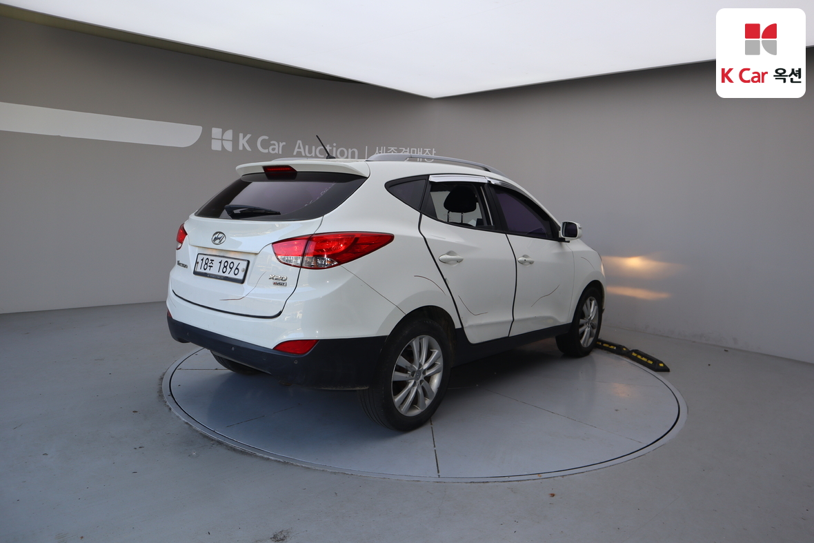 Hyundai Tucson - 2