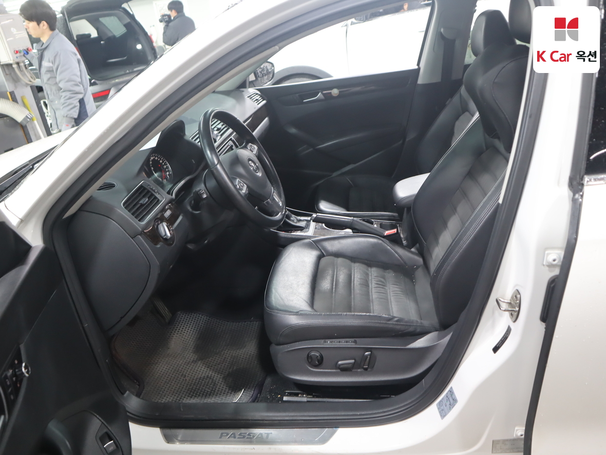 Volkswagen Passat - 19