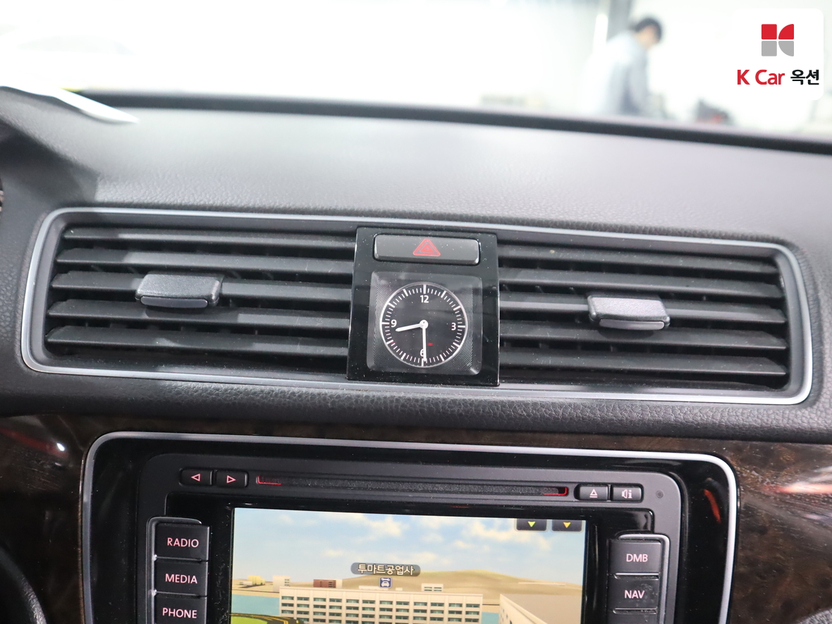 Volkswagen Passat - 14