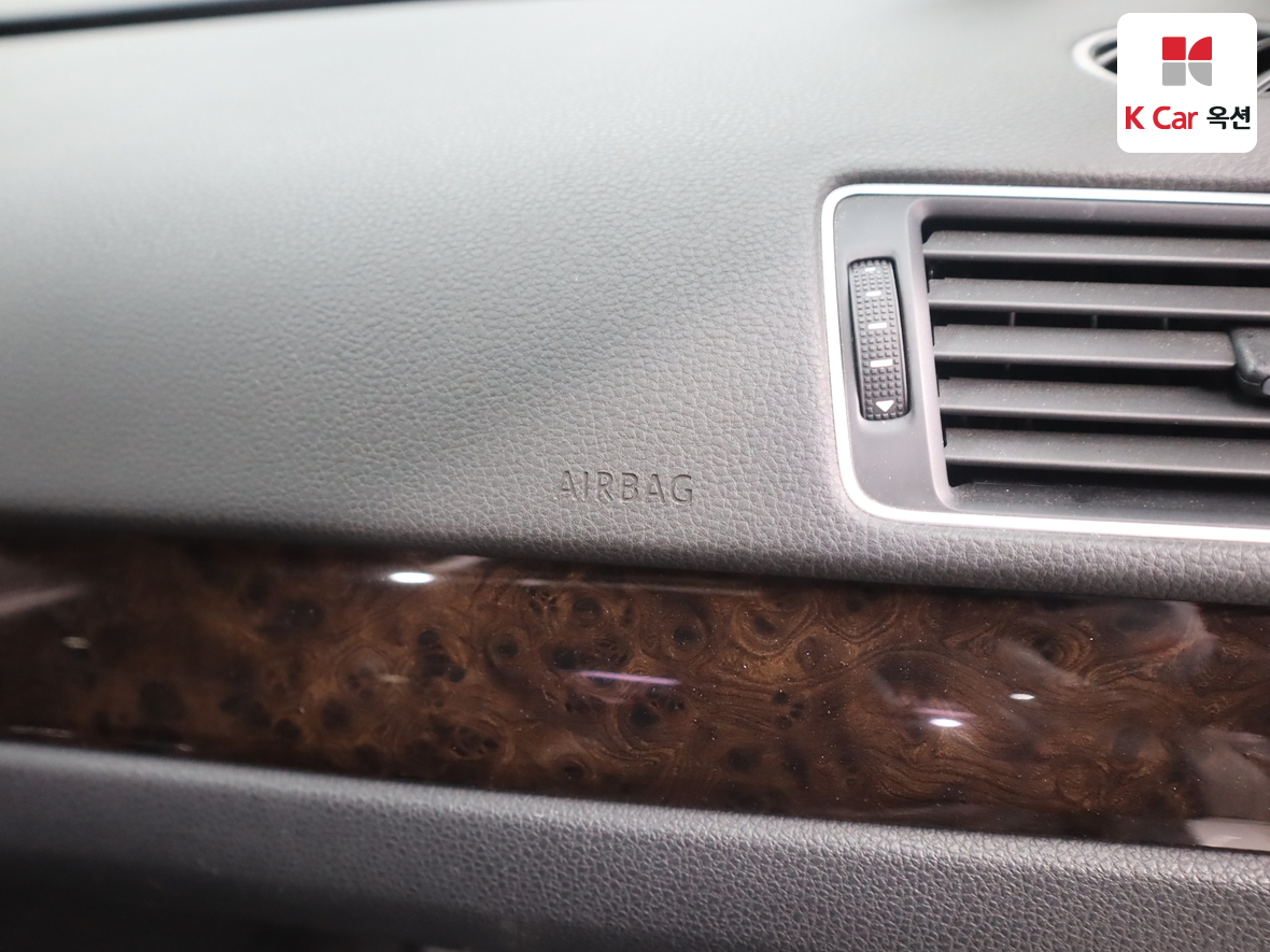 Volkswagen Passat - 34