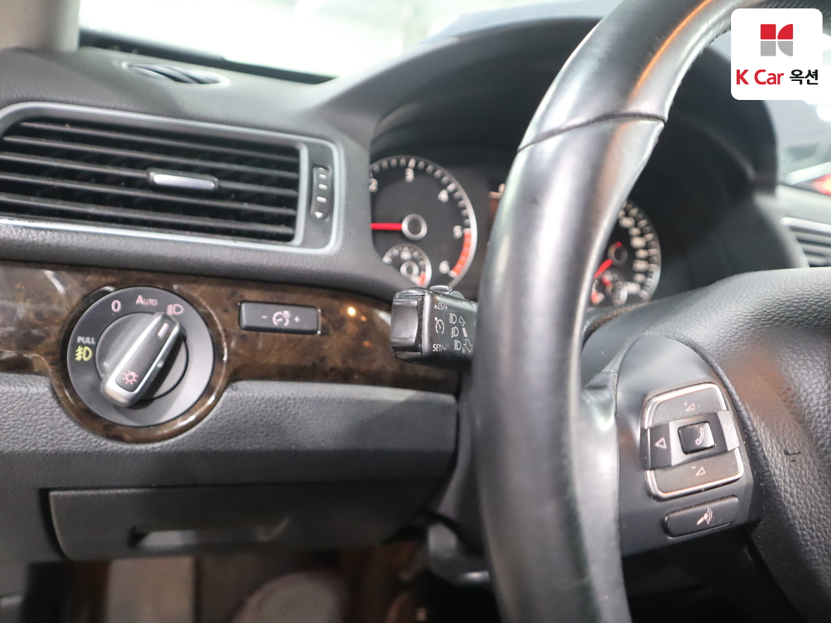 Volkswagen Passat - 9