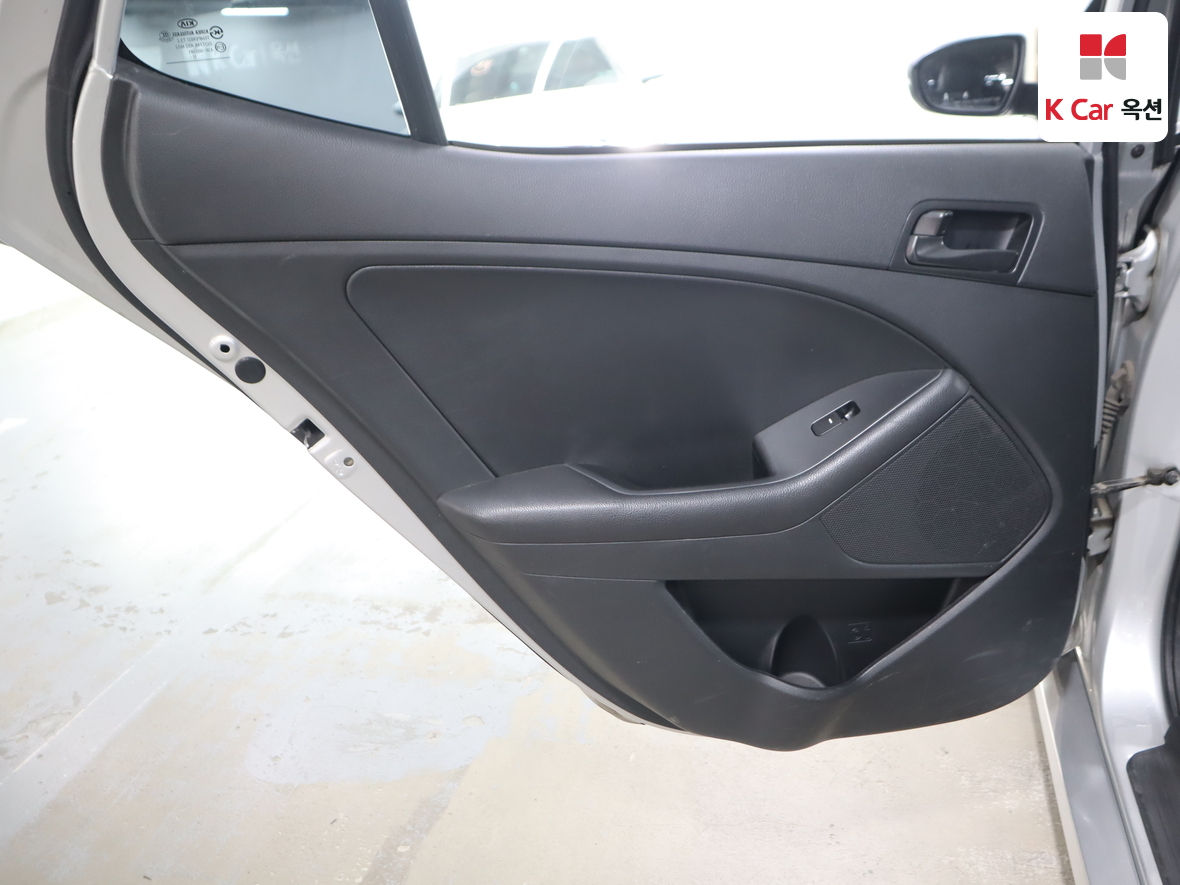 كيا K5 2014 - صورة 24