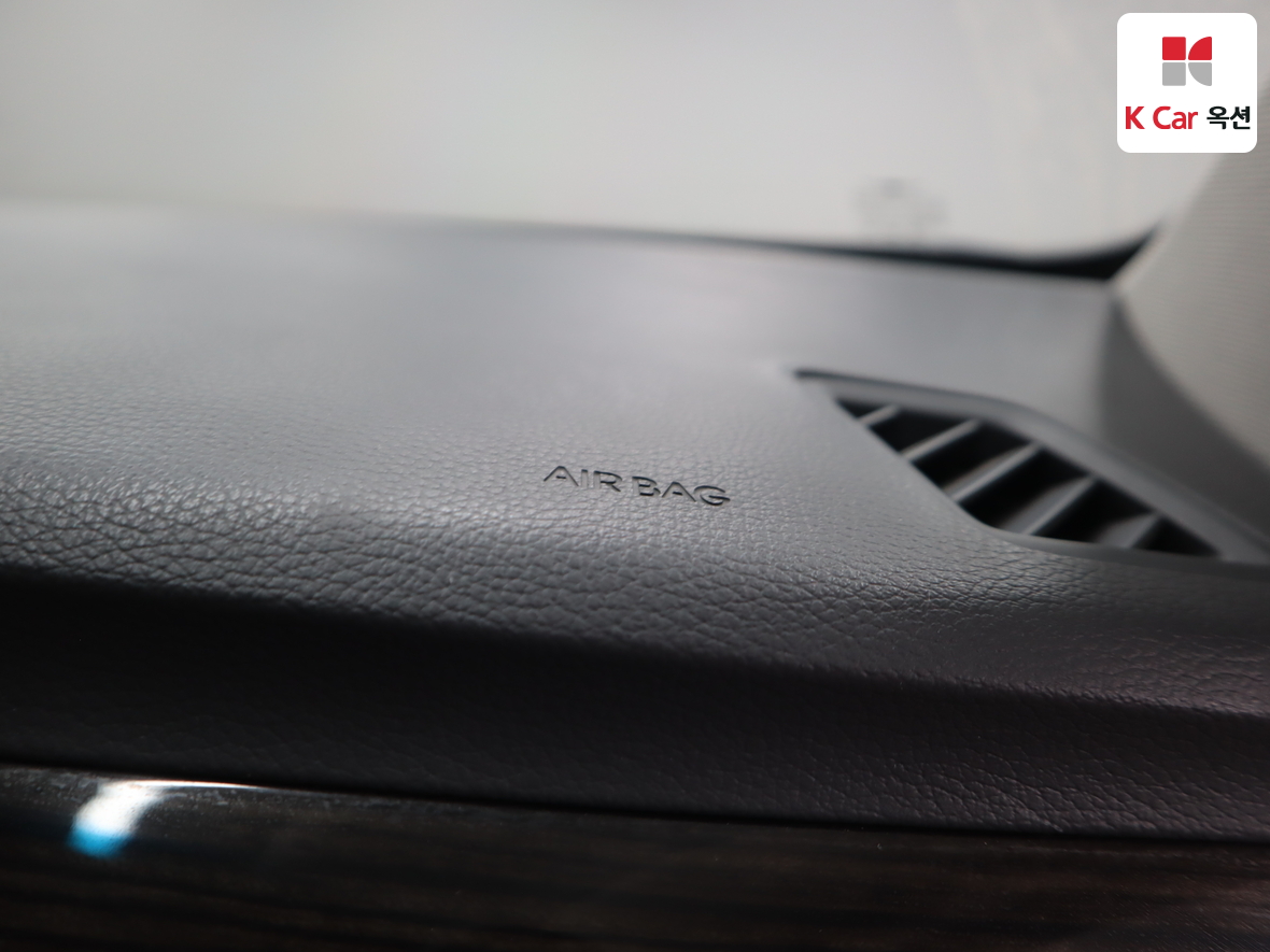 جينيسيس G80 2019 - صورة 31