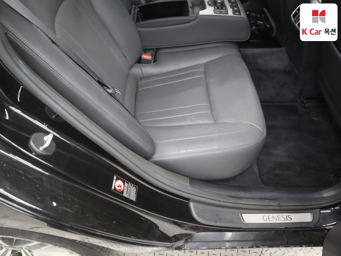 جينيسيس G80 2019 - صورة 28