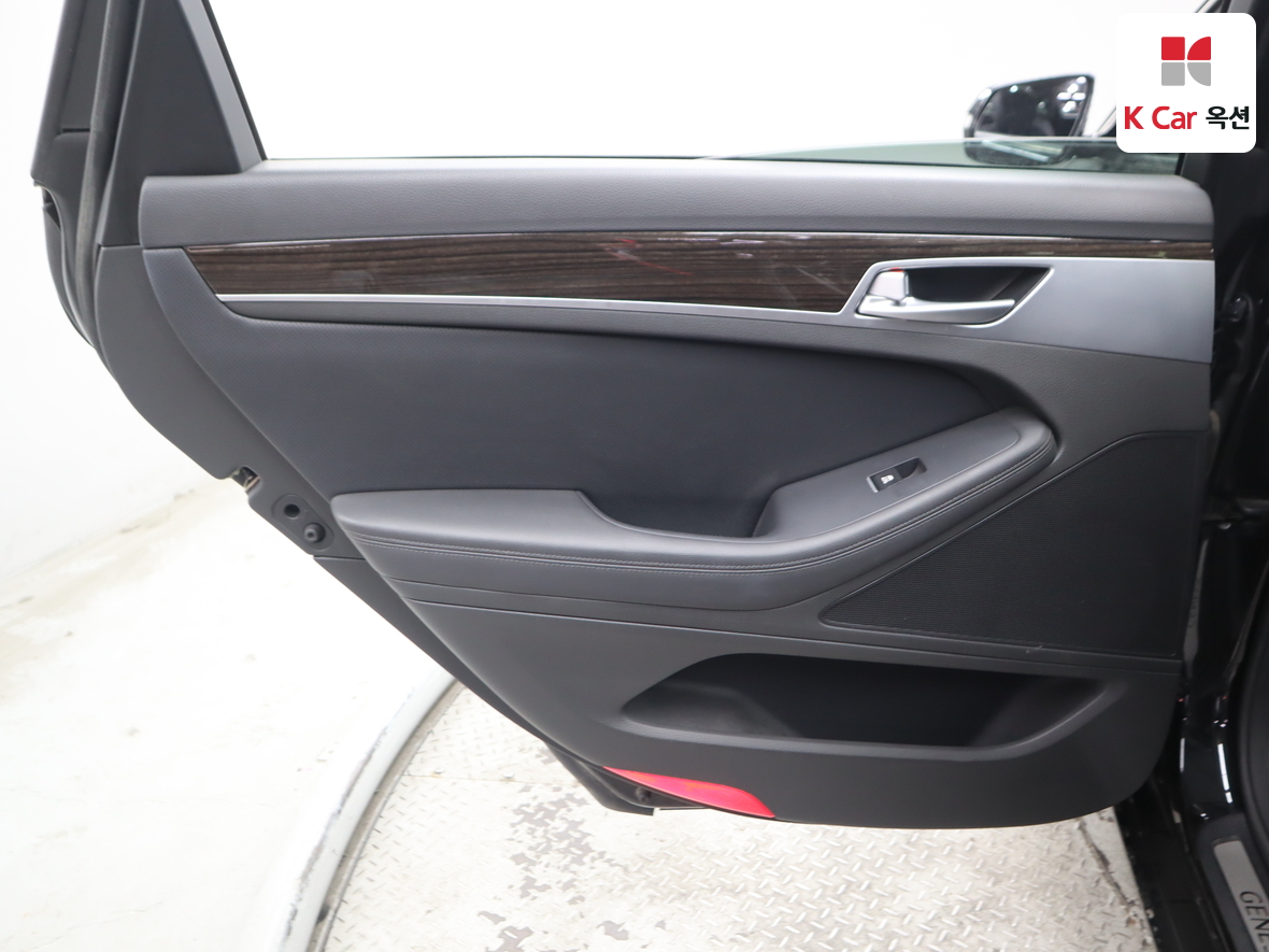 جينيسيس G80 2019 - صورة 22