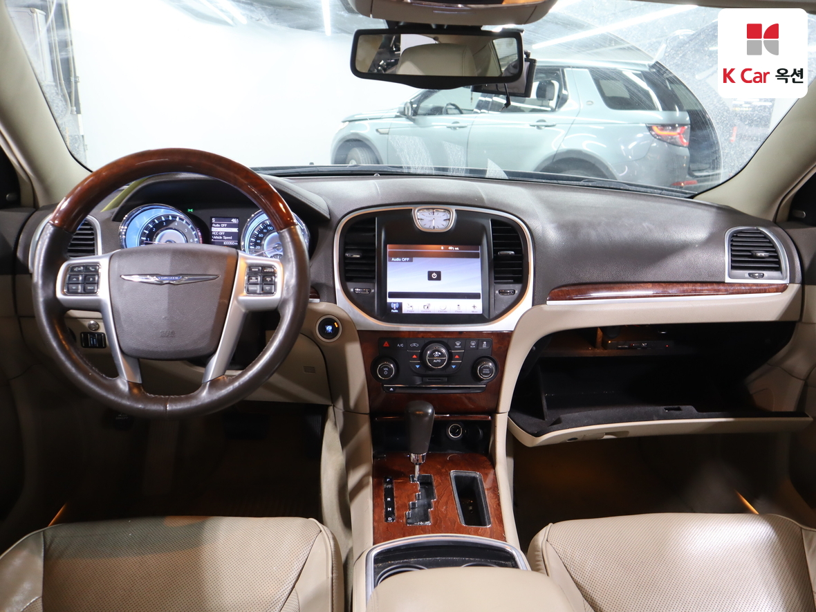 CHRYSLER 300C - 3