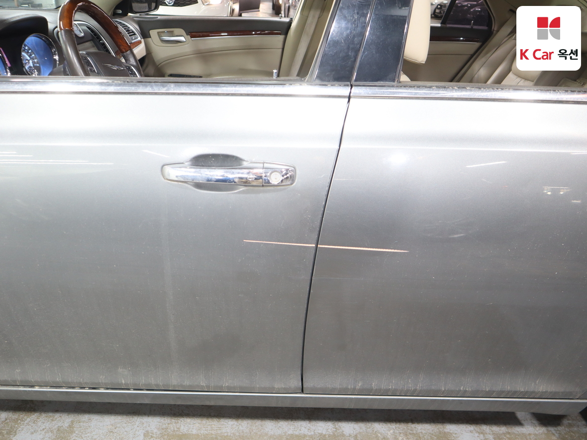 CHRYSLER 300C - 38