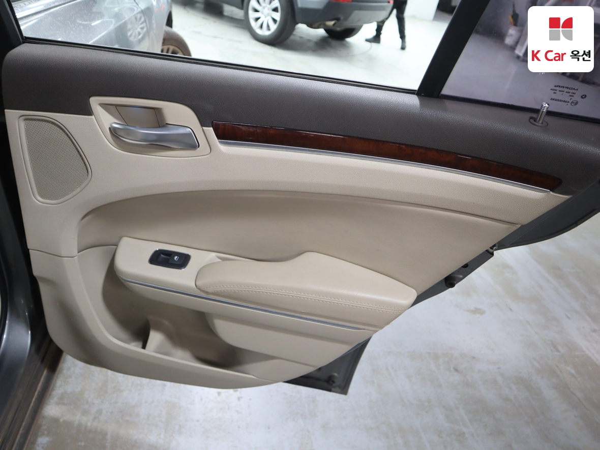CHRYSLER 300C - 27
