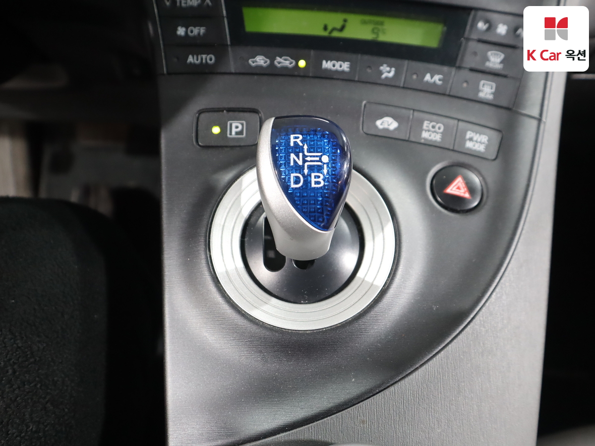 Toyota Prius - 16