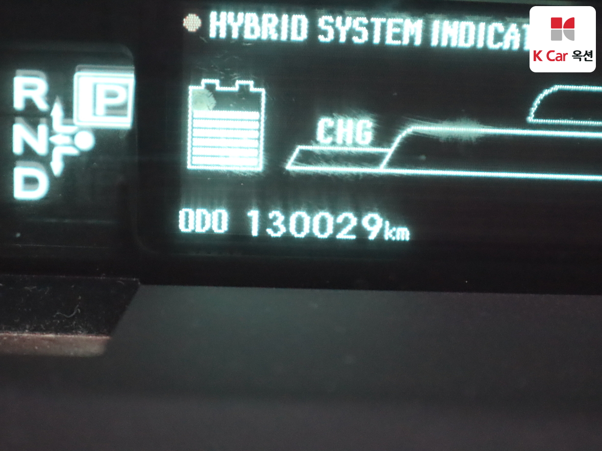 Toyota Prius - 4