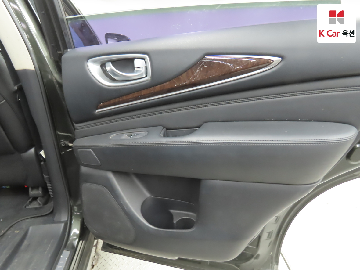 Infiniti QX60 - 31