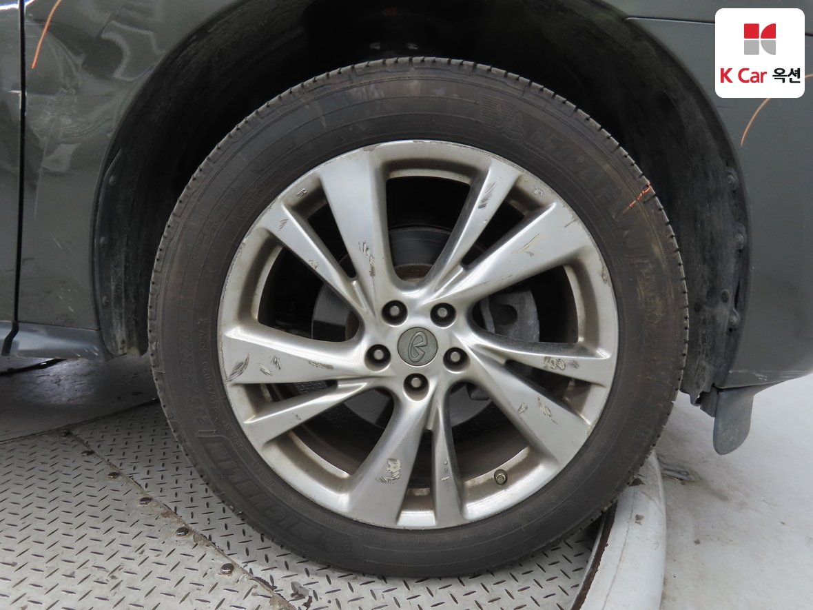 Infiniti QX60 - 49