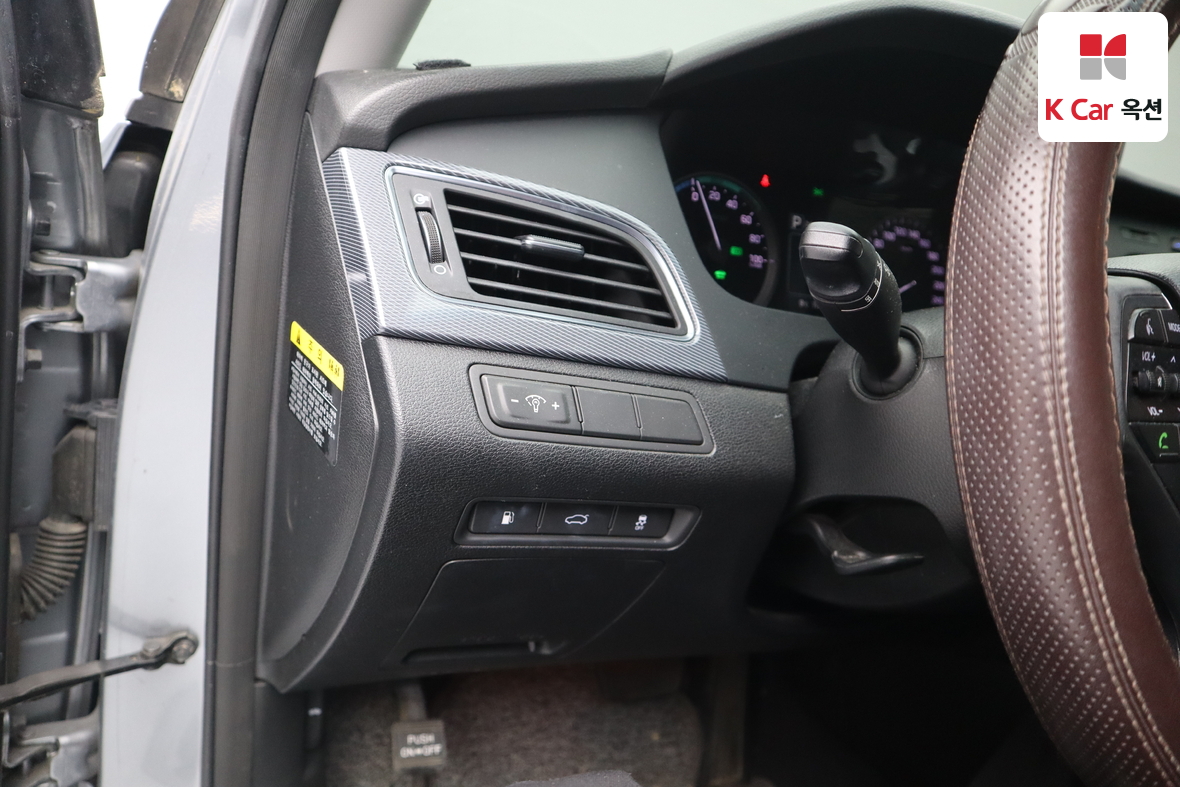 Hyundai Sonata 2015 - Image 9