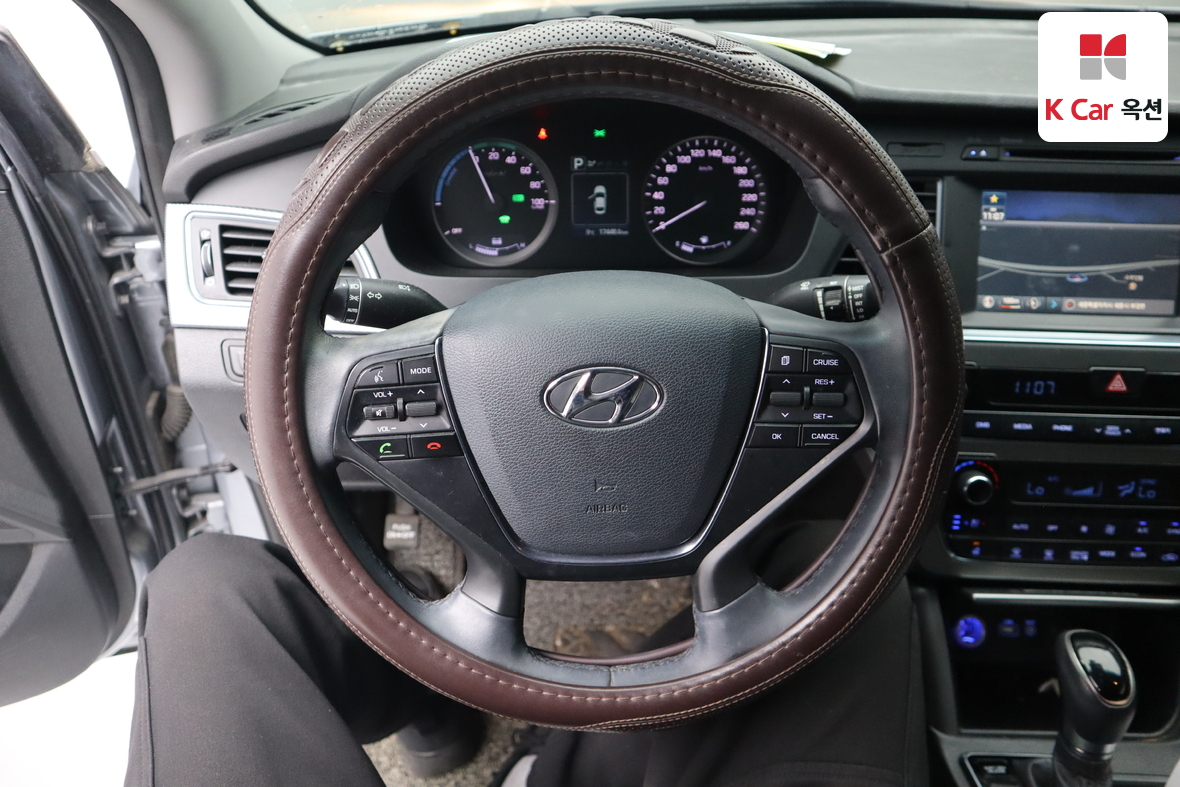 Hyundai Sonata 2015 - Image 10