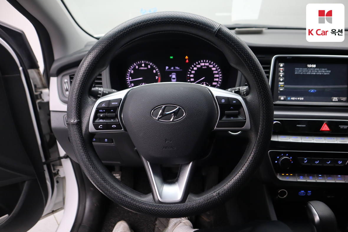 Hyundai Sonata - 10