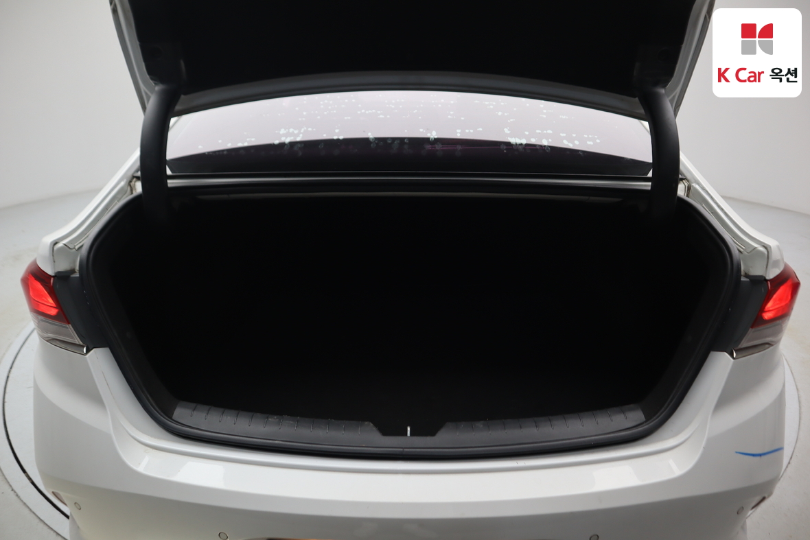 Hyundai Sonata - 23