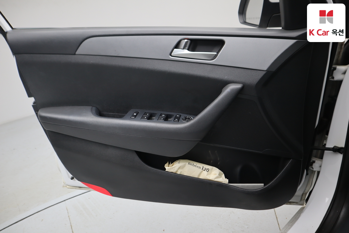 Hyundai Sonata - 8