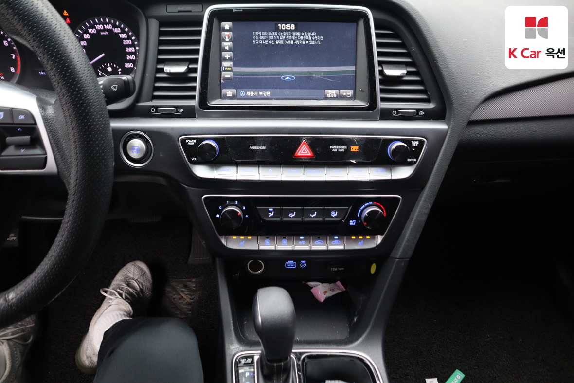 Hyundai Sonata - 6
