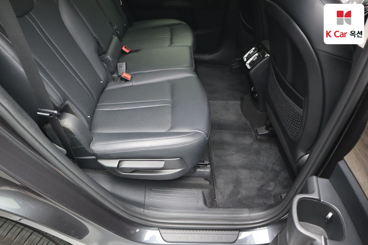 Kia Sorento - 30