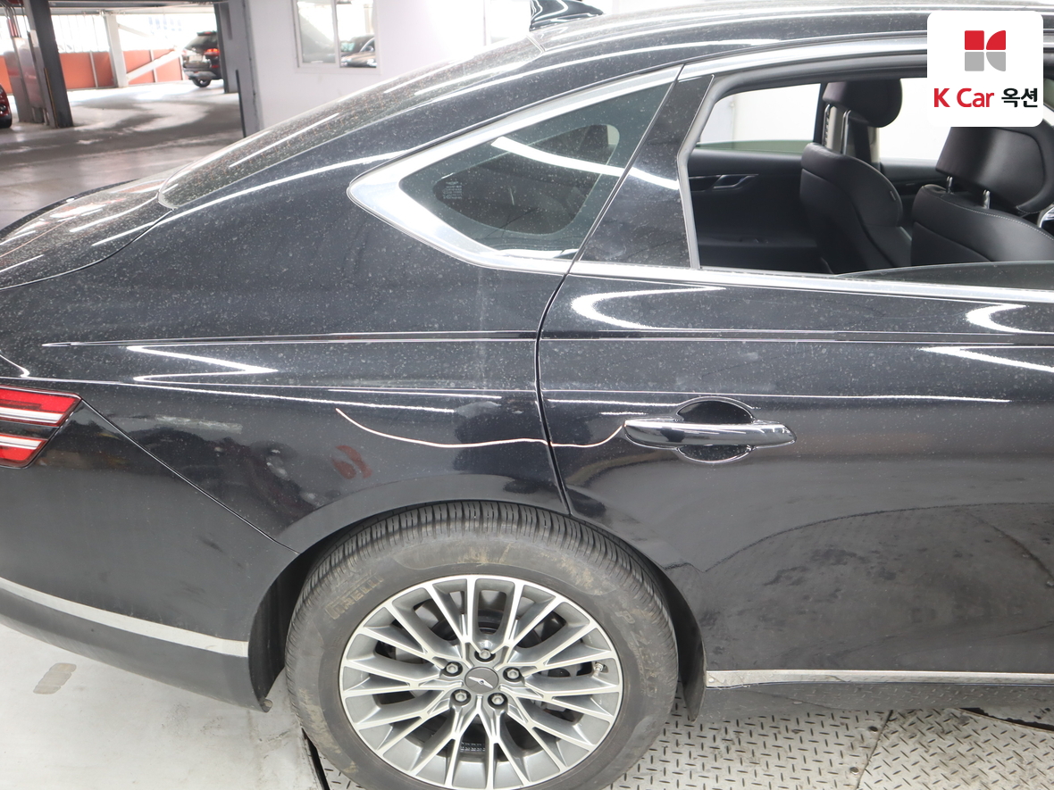 Genesis G80 - 43