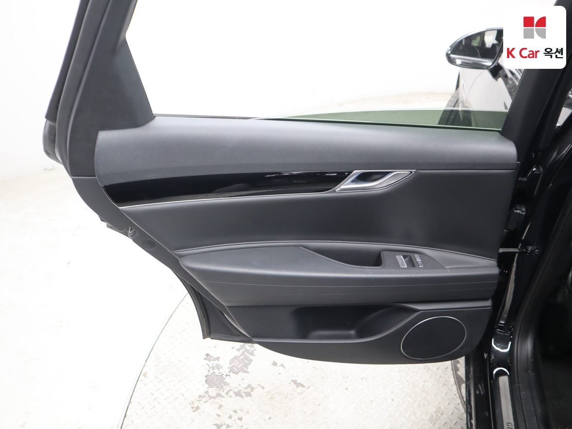 Genesis G80 - 23