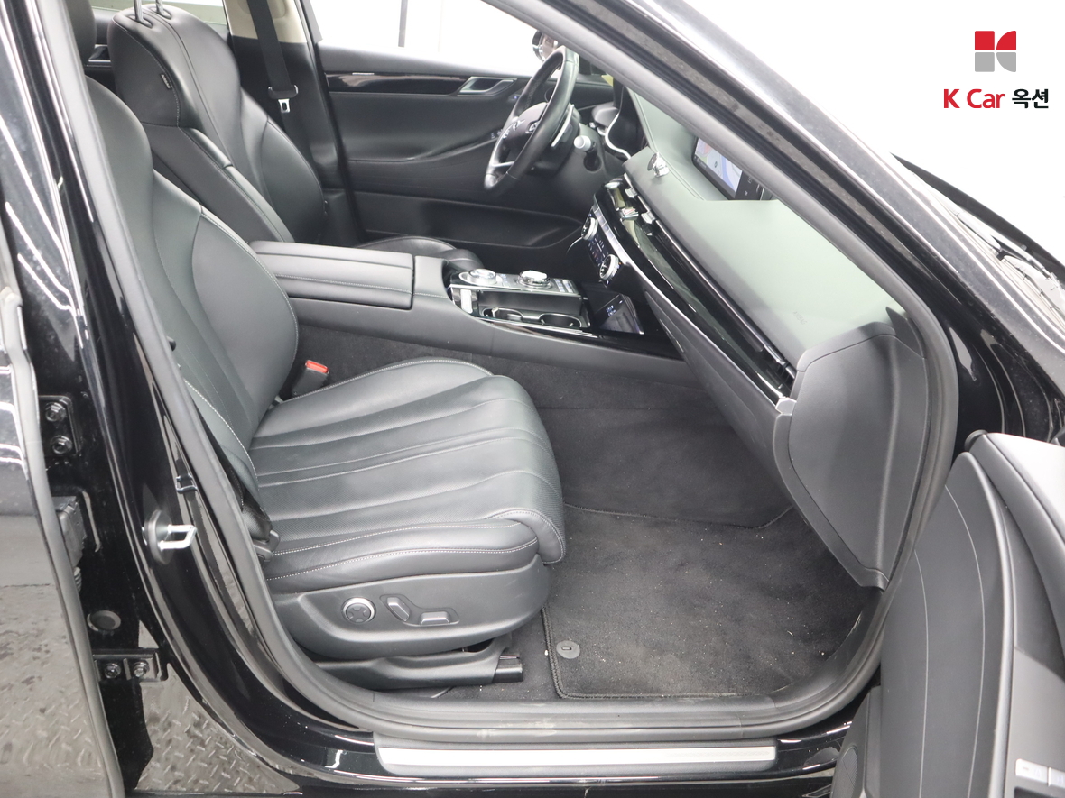 Genesis G80 - 32