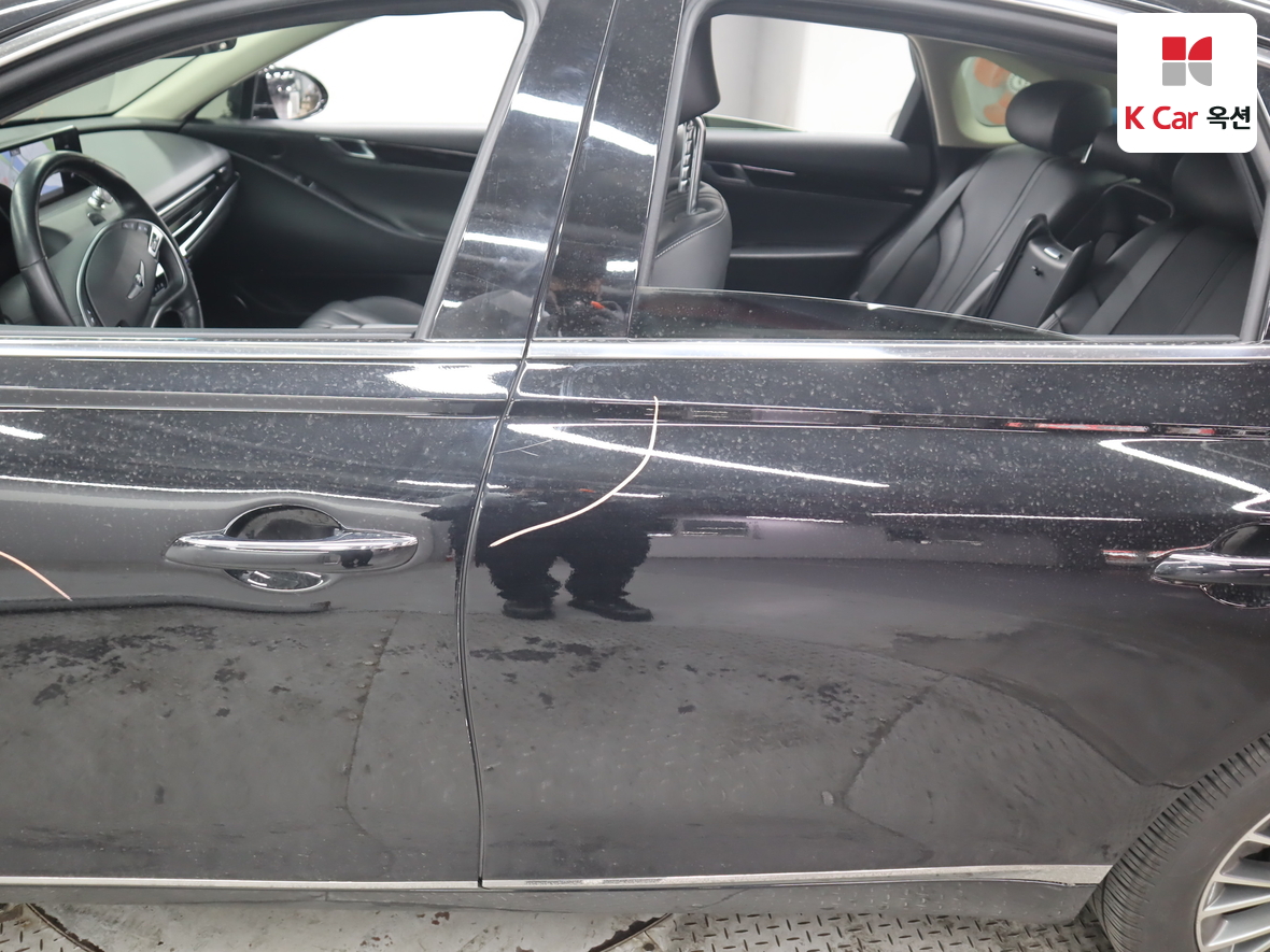Genesis G80 - 40