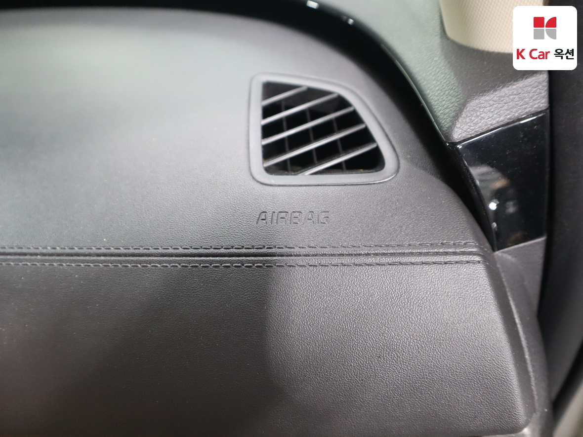 Kia Carnival 2023 - Image 30