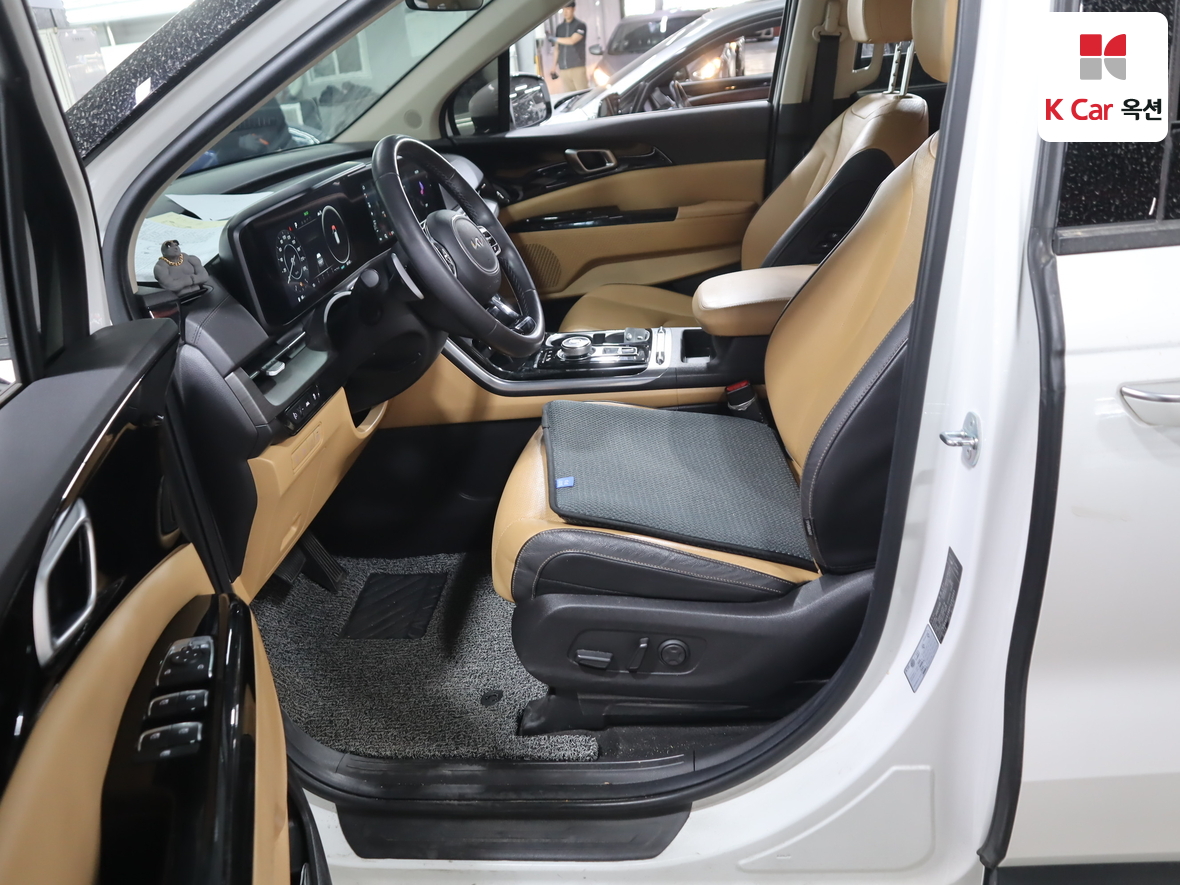 Kia Carnival 2023 - Image 18