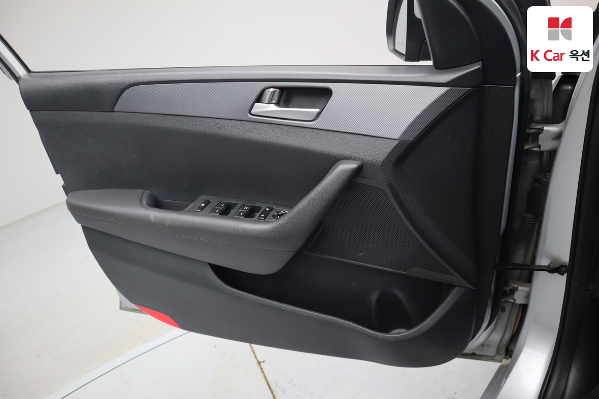 Hyundai Sonata 2017 - Image 8