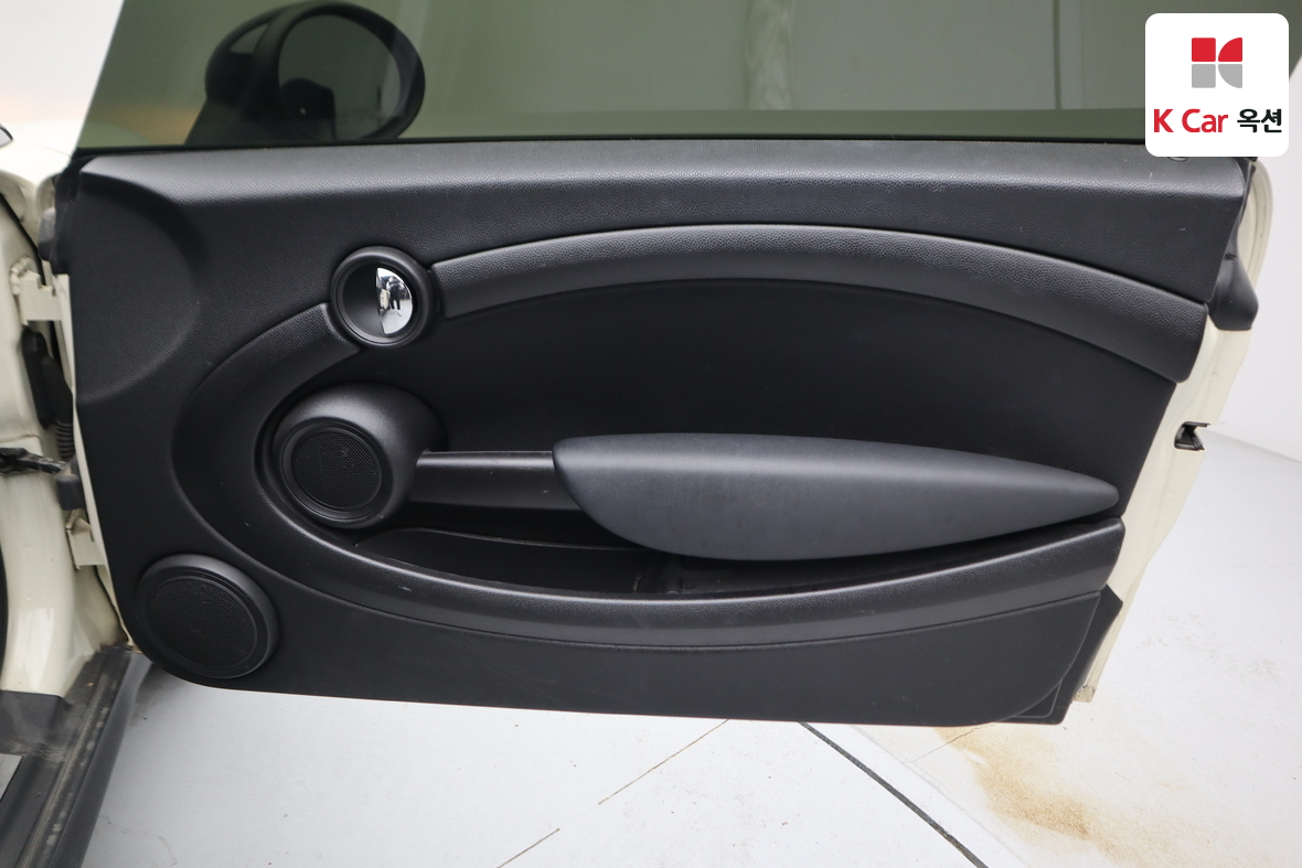 BMW MINI 2014 - Image 29