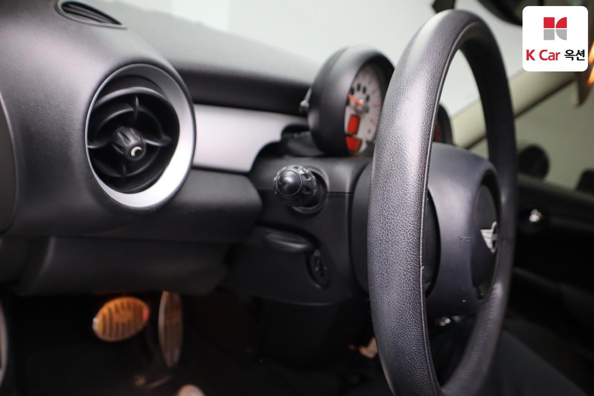 BMW MINI 2014 - Image 9