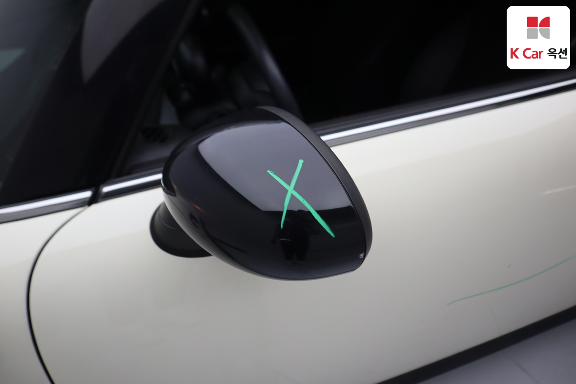 BMW MINI 2014 - Image 36