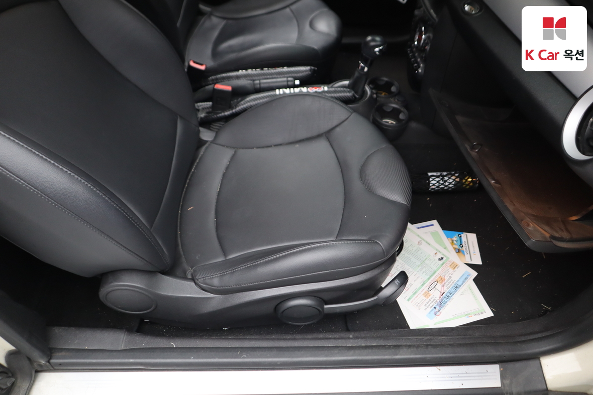 BMW MINI 2014 - Image 30