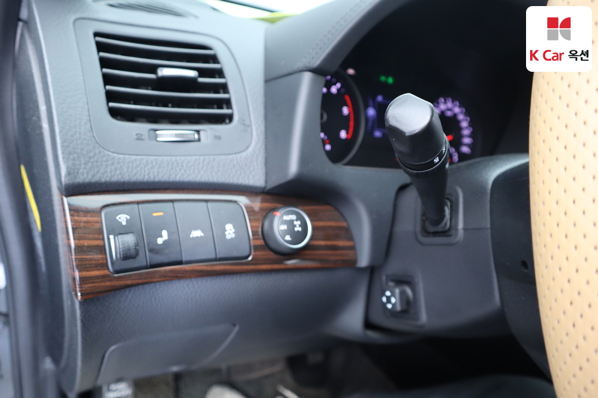 Kia Mohave 2018 - Image 9