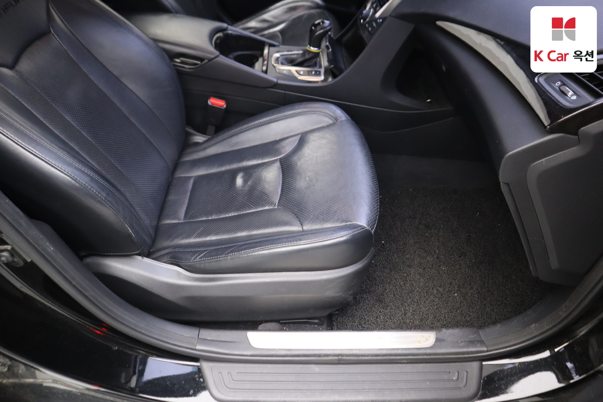 Hyundai AZERA 2014 - Image 28