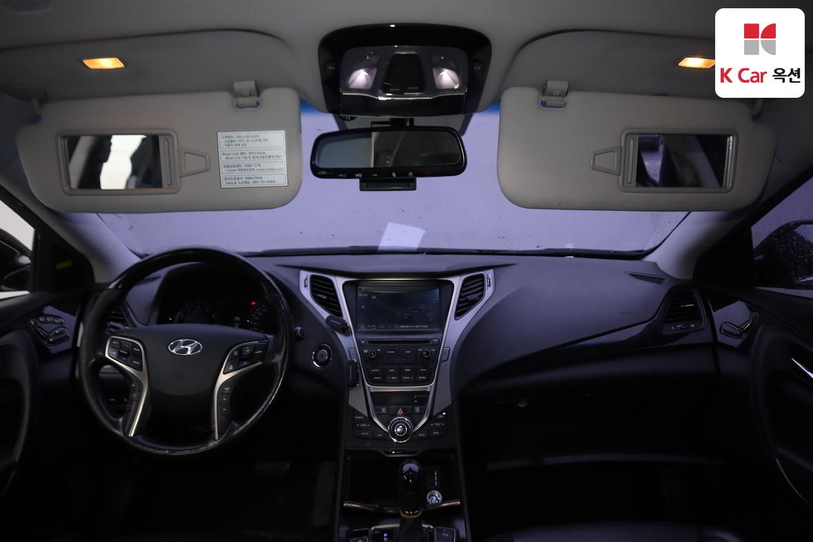 Hyundai AZERA 2014 - Image 3